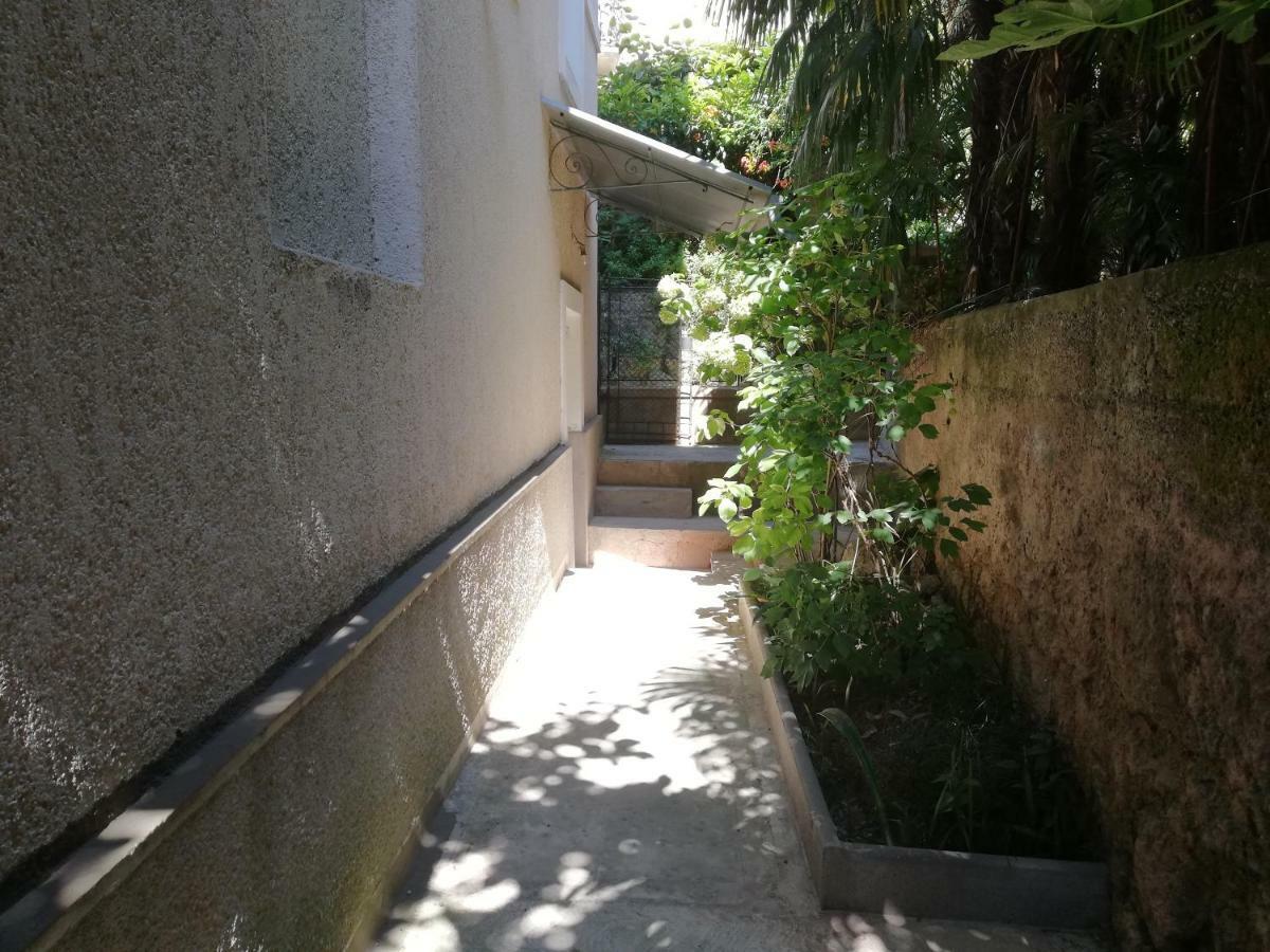 Nostalgie Apartment *